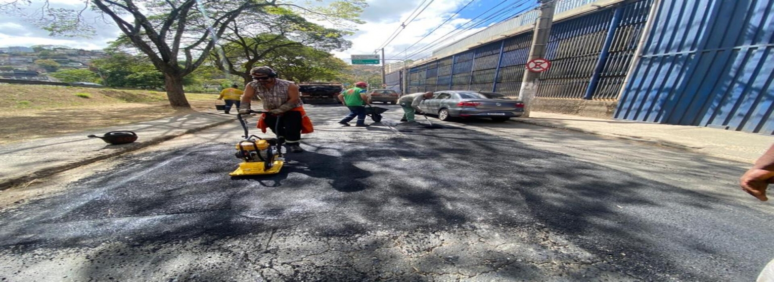 PJF realiza operação tapa-buraco na avenida Brasil e em nove bairros nesta quarta-feira, 31